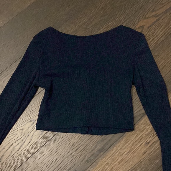 Bought from SHIEN, navy blue, size extra small button up crop top - Picture 2 of 3